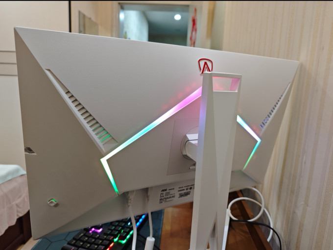 冠捷显示器