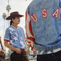 Champion全品类穿搭指南：包鞋服怎么选？复古实用全解析