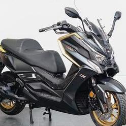 三阳和光阳的250系列踏板车哪个性价比更高？