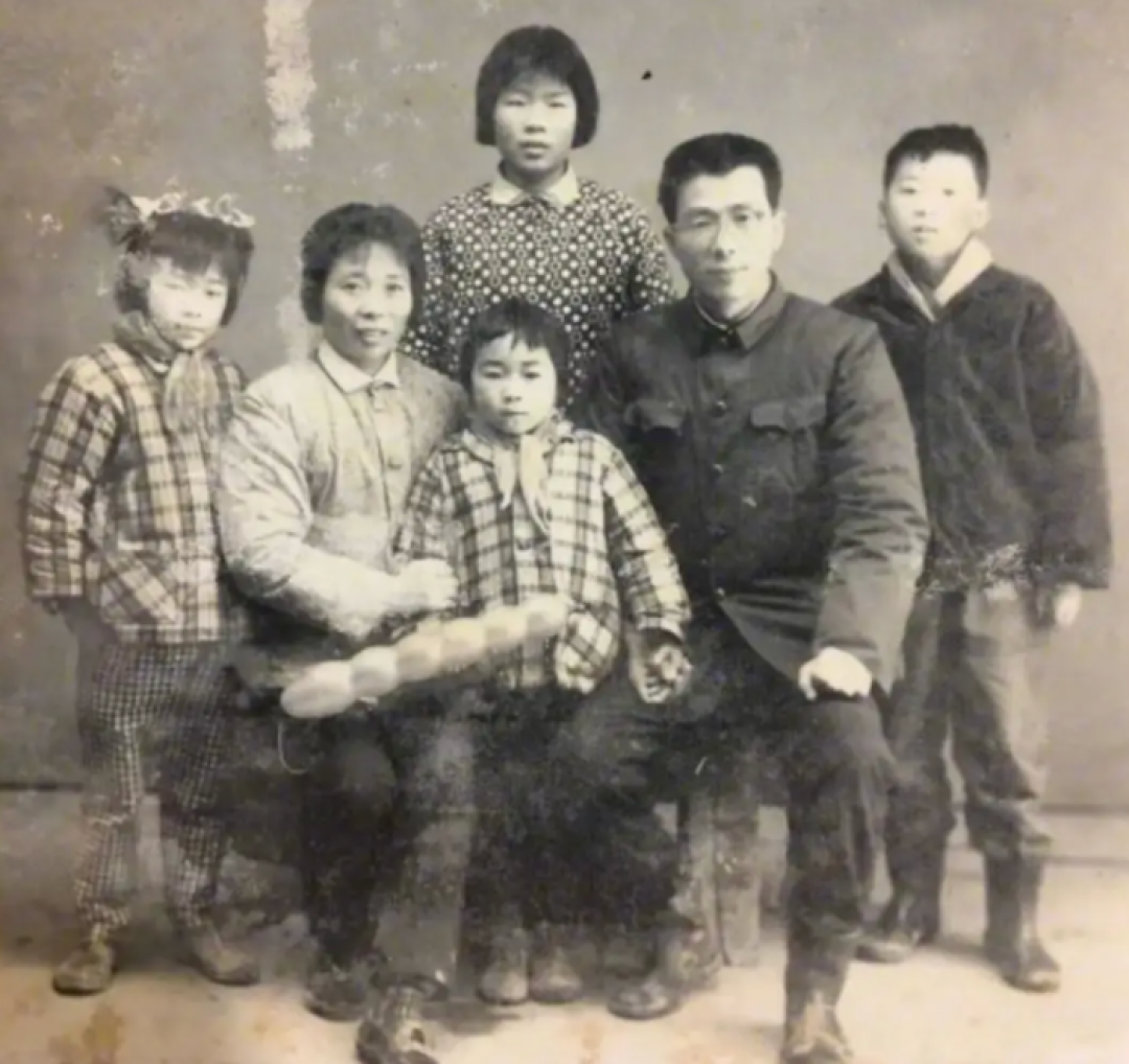 【获奖公示】评论有奖:从“爹”味沉淀,到“爸”气登场,你们咋越来越像了?