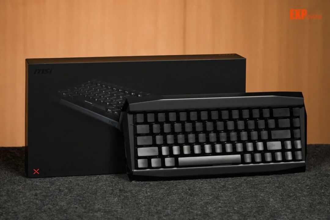 微星 X68K 磁轴键盘上手体验:造型前卫的旗舰级磁轴小配列键盘