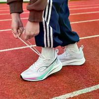 跑鞋落差选错=白跑还伤脚？7mm才是多数人的黄金平衡点
