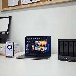 全闪NAS怎么选？三款热门机型深度对比，静音、速度、扩展性一次说清