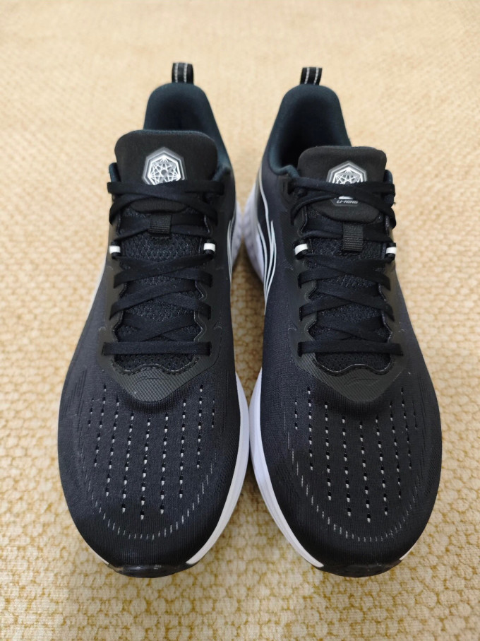 李宁休闲运动鞋