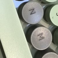 我的桌搭宝藏，前行者V96复古朋克无线键盘