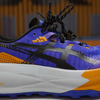 ASICS Trabuco Max 5实测：软弹缓震能跑百公里，但别拿它硬刚岩石路