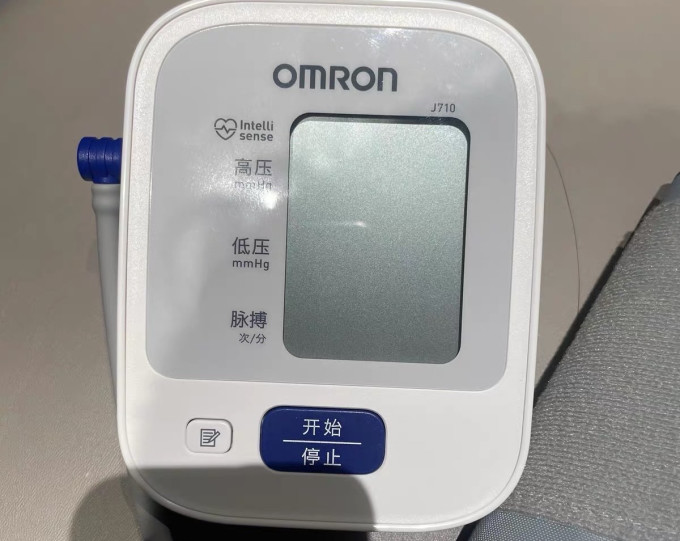 欧姆龙血压计