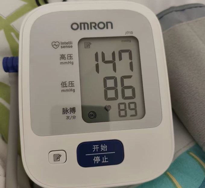 欧姆龙血压计