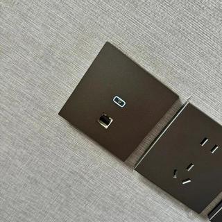 大户型Wi-Fi怎么选？面板AP实测对比：穿墙、漫游、散热全解析