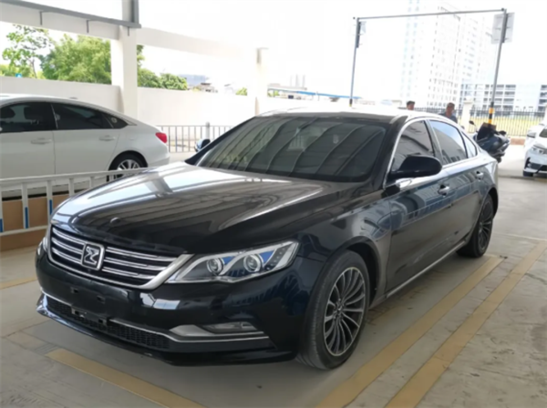为开大奔走捷径！男子将众泰Z700改装成奔驰E300L 结果罚款、拘留一条龙