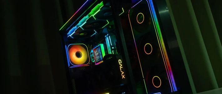 乔思伯海景房机箱横评：金属框架、竖装显卡与散热实测谁更胜一筹？