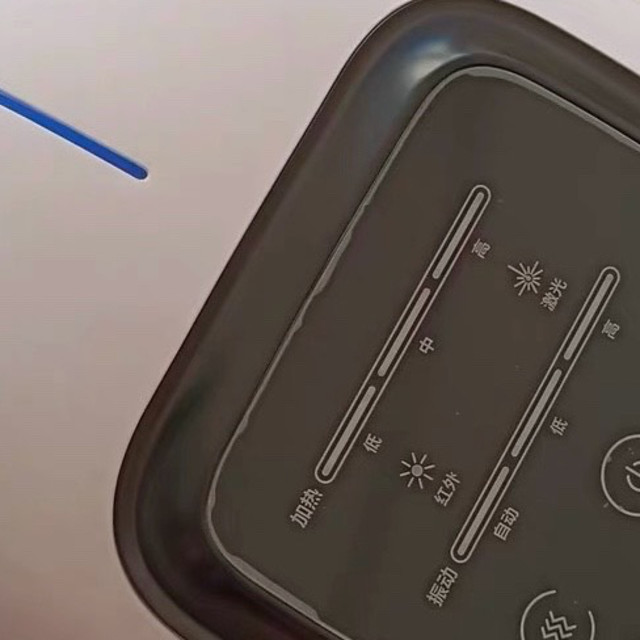 父亲背我见世面，我陪他解锁智能生活