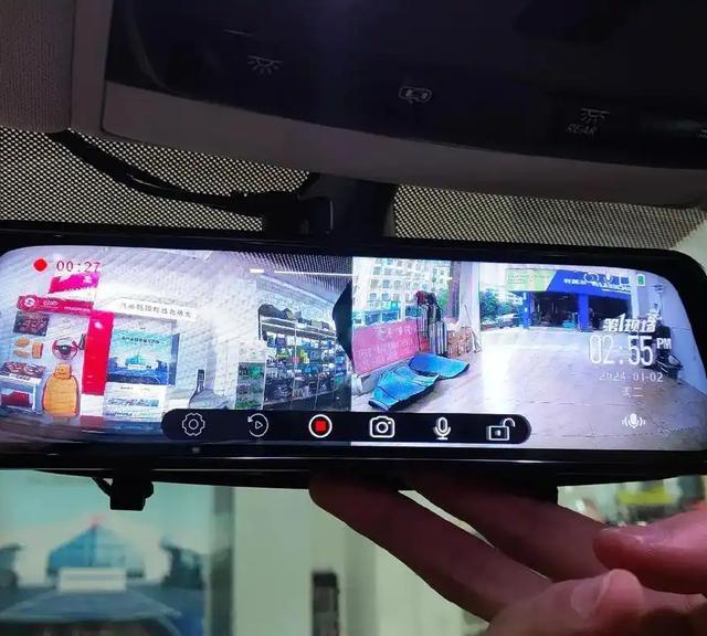 2026行车记录仪怎么选？1080P 30帧为推荐方案，原厂翻车频发，避坑指南来了