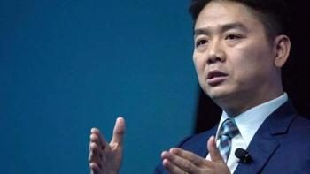 刘强东一句话冲上热搜：机器人送货了，70万快递员却一个都不会裁