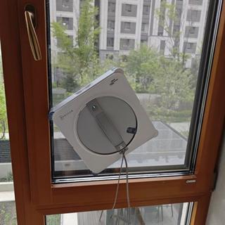 擦窗机器人怎么选？5大品牌实测对比，边角清洁和防坠落谁更强