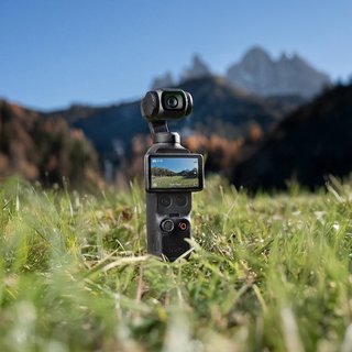 4倍变焦仍能锁定目标！大疆Pocket 4智能跟随7.0体验：单人跟拍终于不用求人了