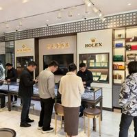 二手奢侈品保值真相：哪些包越背越值钱？