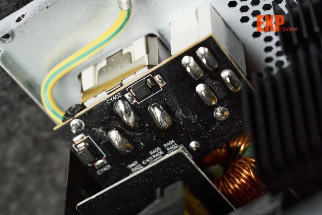 技嘉EAGLE 850PM PG5电源评测:六毛七一瓦也能做到无可挑剔的性能表现