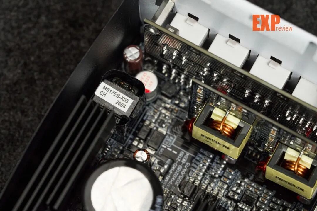 技嘉EAGLE 850PM PG5电源评测:六毛七一瓦也能做到无可挑剔的性能表现