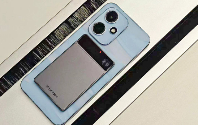 职场提效一卡搞定，讯飞AI录音卡真实使用体验