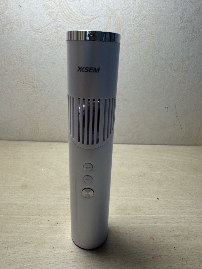 西圣手持风扇