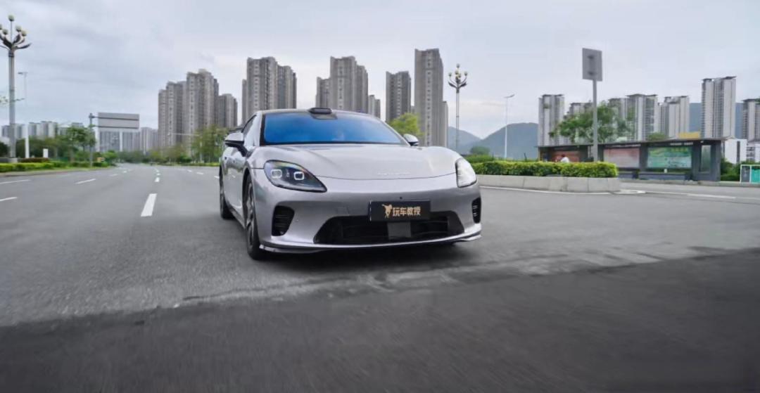 华为全栈技术赋能!广汽启境GT7预售21.99万起,6月26日上市