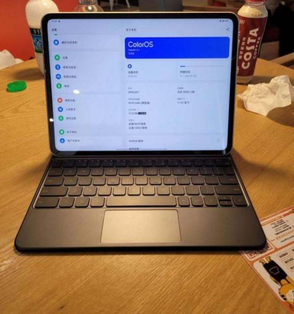OPPO Pad 2的7:5仿书屏让同尺寸屏幕多显示10%内容，学生党和办公族狂喜，但追剧党却有话说
