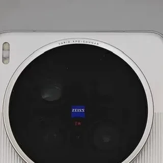 降价近 1900 元，vivo X200 Ultra 现在值得冲吗？