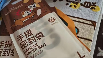育儿省心好物✨一只联名收纳袋，搞定宝宝入园所有难题🫧