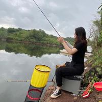 水库钓鲢鳙到底该用谁的饵？天元邓刚VS老鬼实战对比解析