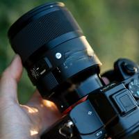差价1000光圈差一档，适马50 F1.2和索尼50 F1.4 GM怎么选