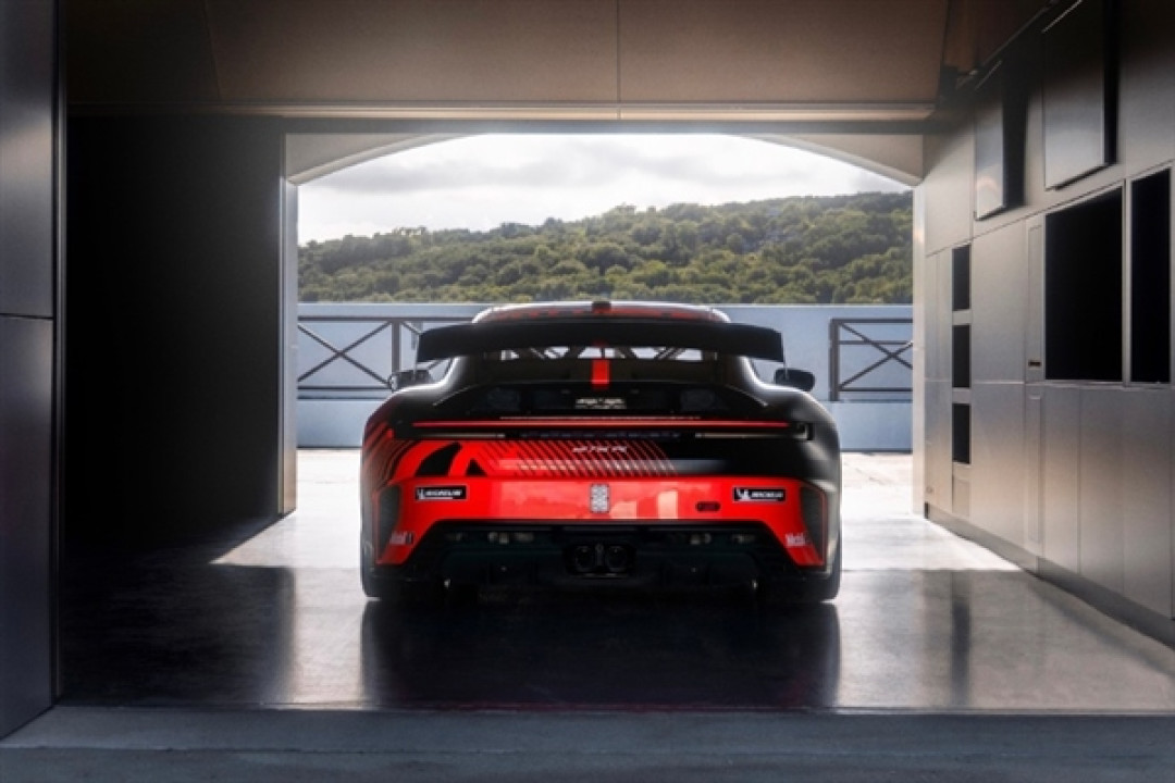 保时捷911 GT4 R全球首发:首次将911系列引入GT4客户赛车