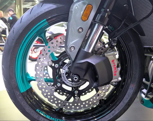 KAIYUE 650RR国产四缸仿赛深度解析：轻量化+123匹马力，3.6万起售香不香