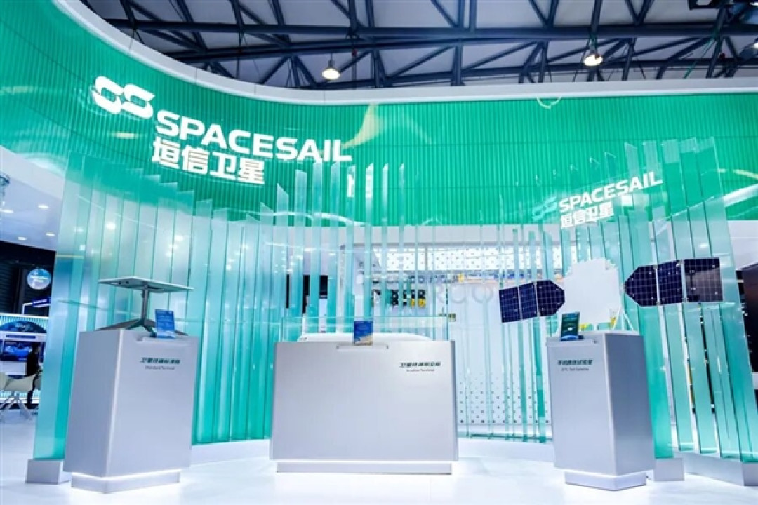 千帆星座卫星终端产品首次亮相:让普通手机可直连卫星通话