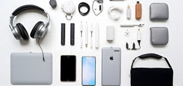 iPhone只是入场券：苹果藏在水下的三分之二账单