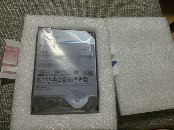 西部数据 HC520 12T SATA3 CMR 氮气盘