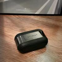苹果生态对决声学极致！AirPods Pro与帝瓦雷双子星II深度横评