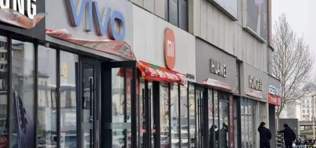 AI引爆存储芯片涨价，国产手机开启第二轮普涨模式