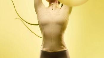 柔软通勤vs硬核防风：这件夹克让我纠结了三天