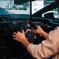 iRacing登陆Vision Pro：年费400起，物理最硬核的赛车模拟订阅制值得入坑吗