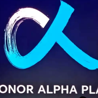 关海涛主导营销变革，Robot Phone惊艳世界！荣耀正上演王者归来