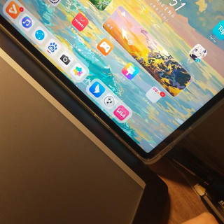 十年前的安卓机皇Note 3，这些设计现在再也见不到了