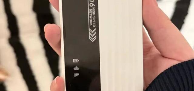百元WiFi6路由器信号稳不稳？拆机看硬件配置差距有多大