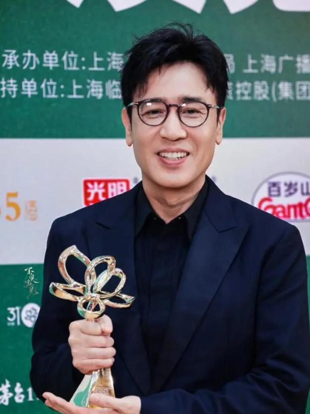 于和伟再夺白玉兰视帝:他的表演,让英雄的名字被知晓