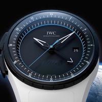 IWC首款太空认证腕表发布：取消传统表冠，专为宇航员航天任务打造