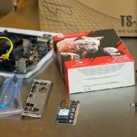 家庭 NAS DIY 选购攻略，一千五搞定存娃照+观影自由，新手零翻车