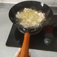 百元和千元的铁锅差在哪？生铁熟铁窒化怎么选，看完这篇不踩坑
