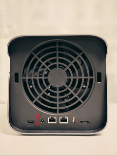 极空间Z4 Pro：轻度创作的理想NAS