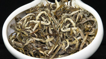 老北京茉莉花茶对决：张一元贵一倍，但正兴德这特点让我选它！