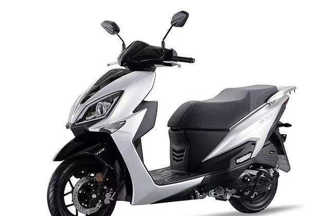 7980元125踏板续航500公里还标配ABS+TCS，大阳这波太卷了